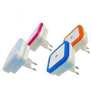 LED Night Light Plug-in Super Smart Dusk to Dawn Sensor Lamps Suitable for Bedroom Bathroom Toilet Stairs Hallway,Kids,Kitchen